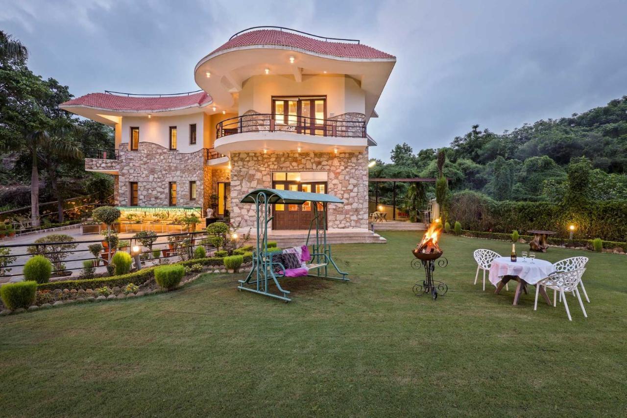 Stayvista'S Prakriti Farms With Outdoor Pool, Complimentary Breakfast And Hi-Tea อุเดเปอร์ ภายนอก รูปภาพ