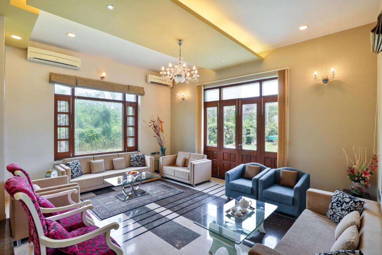 Stayvista'S Prakriti Farms With Outdoor Pool, Complimentary Breakfast And Hi-Tea อุเดเปอร์ ภายนอก รูปภาพ